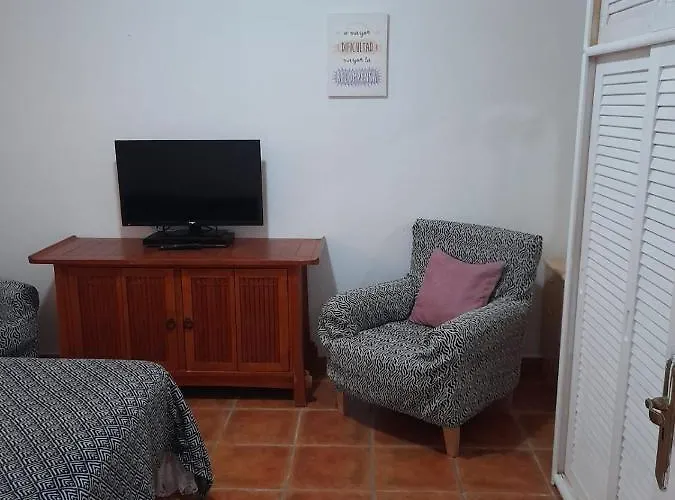 Marina Palace Aparthotel